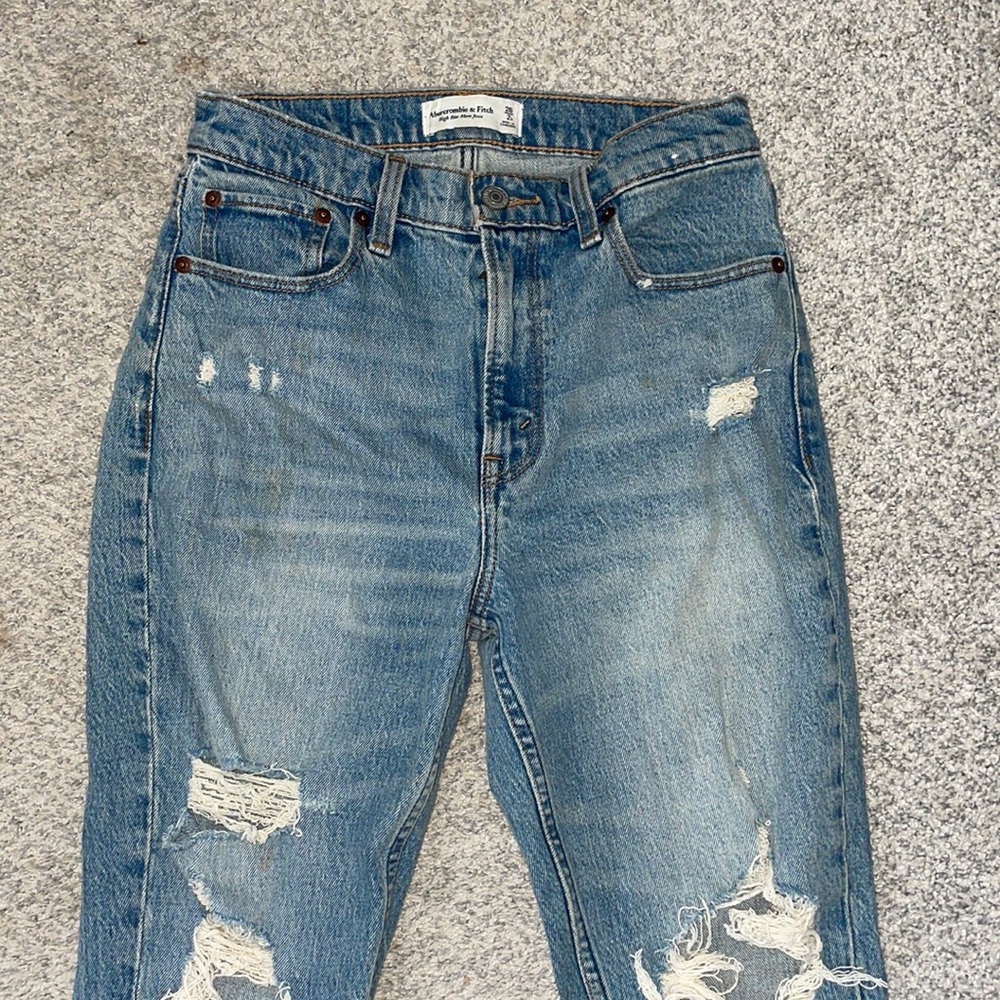 High Rise Mom Jeans - Picture 2 of 3